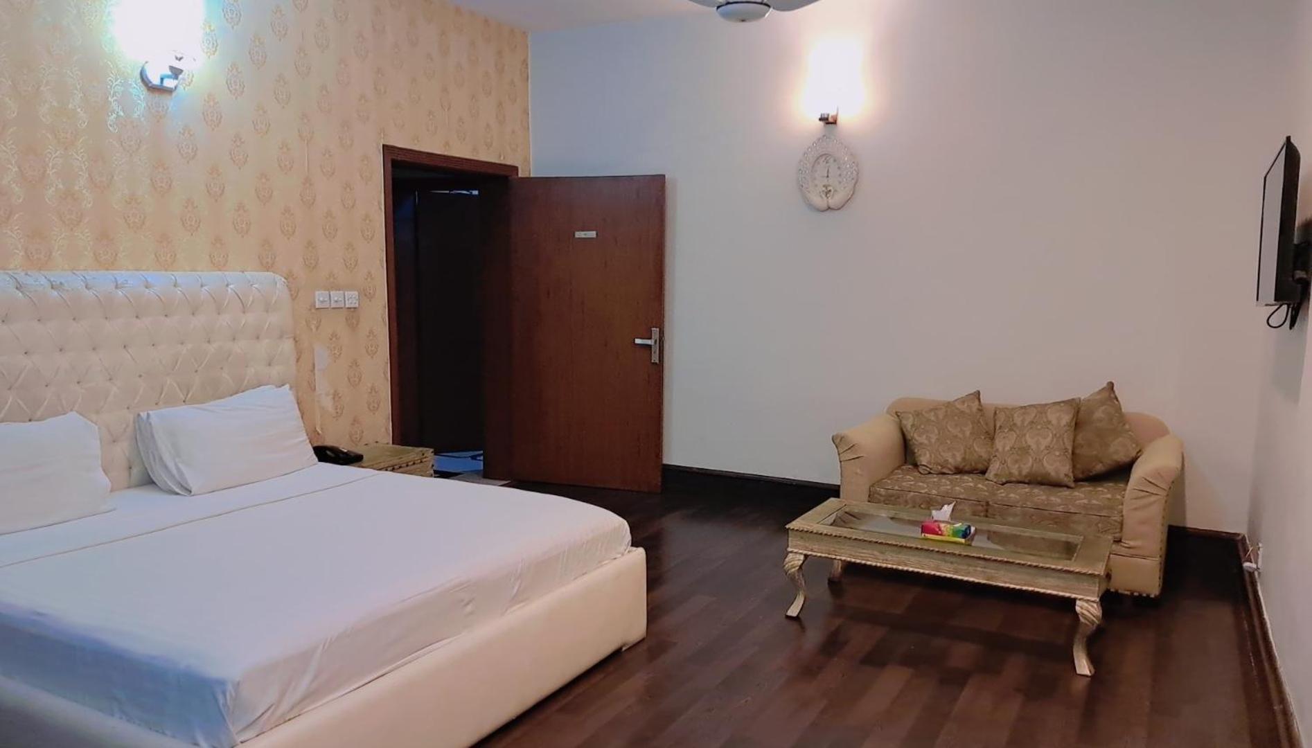 Royal Grace Guest House Islamabad Eksteriør bilde