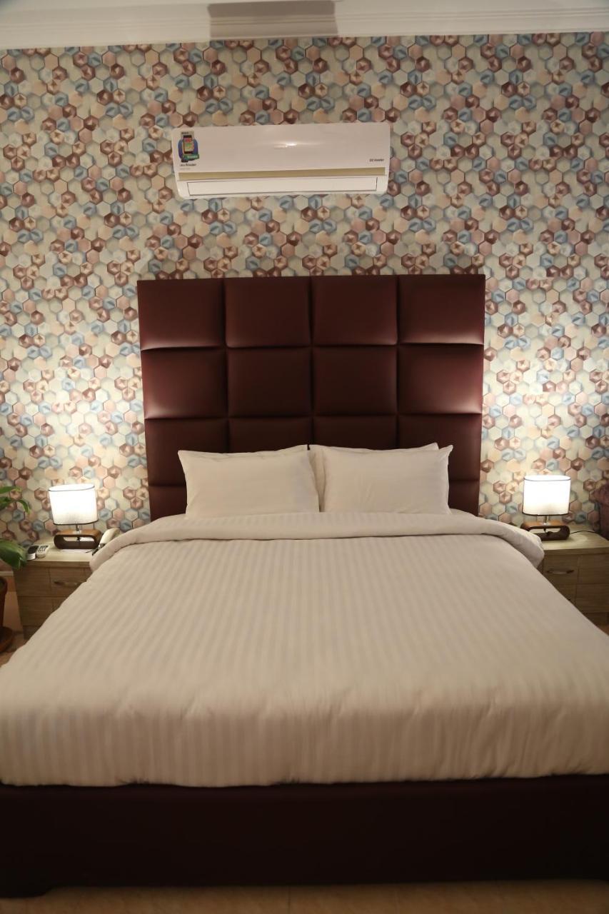 Royal Grace Guest House Islamabad Eksteriør bilde