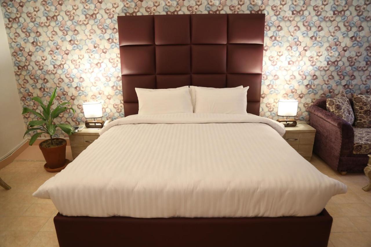 Royal Grace Guest House Islamabad Eksteriør bilde